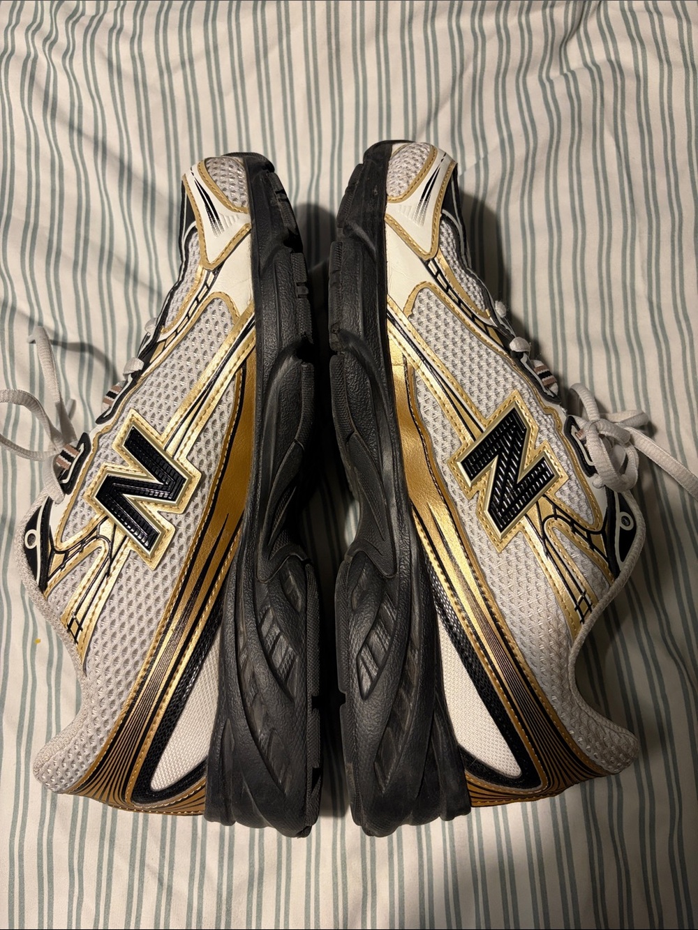 New Balance Men’s White & Gold Athletic Running Shoes